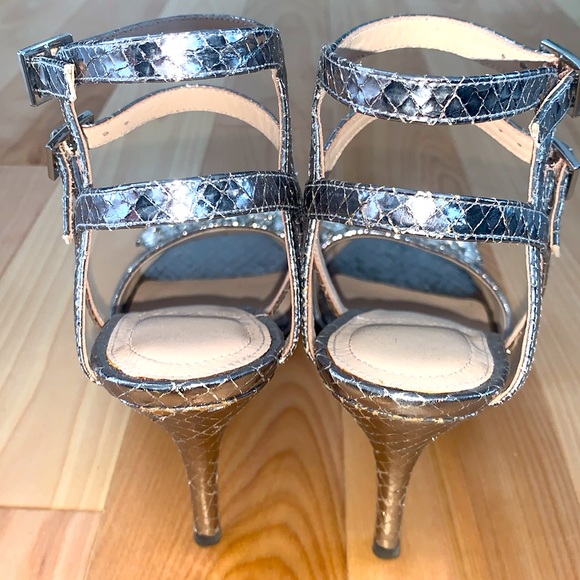 What For sandals size 6 - Picture 3 of 4